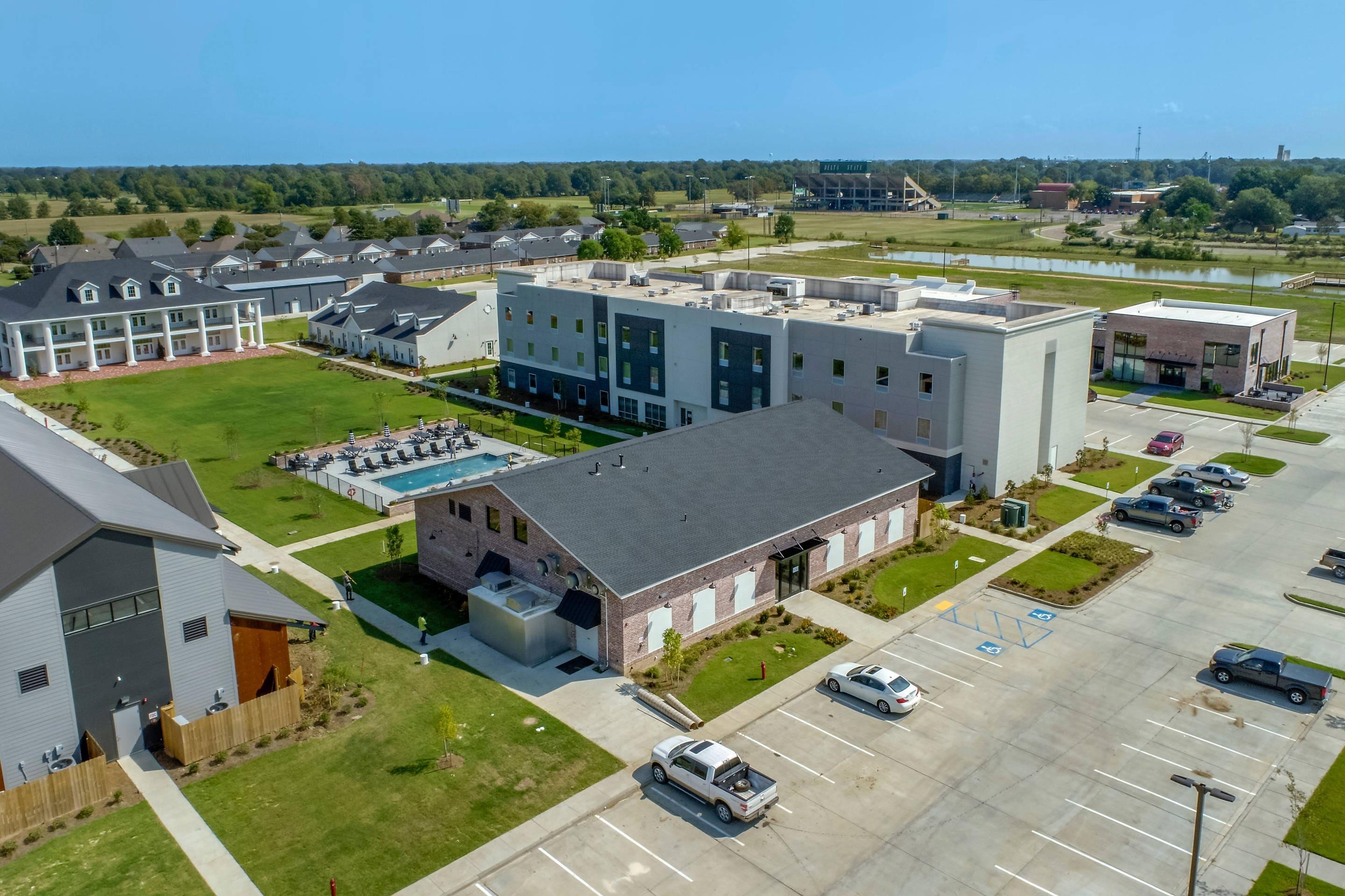 Area Views | Lyric Hotel West End, Ascend Hotel Collection