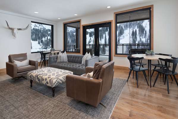 Bar - Snowpine Lodge Alta