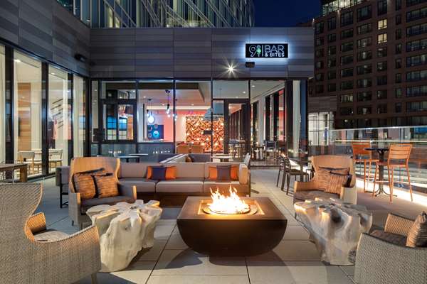 Bar - Hyatt Place Hotel Seaport District Boston