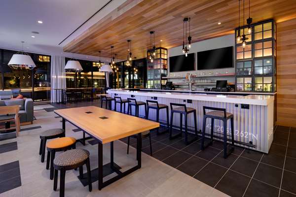 Bar - Hyatt Place Hotel Seaport District Boston