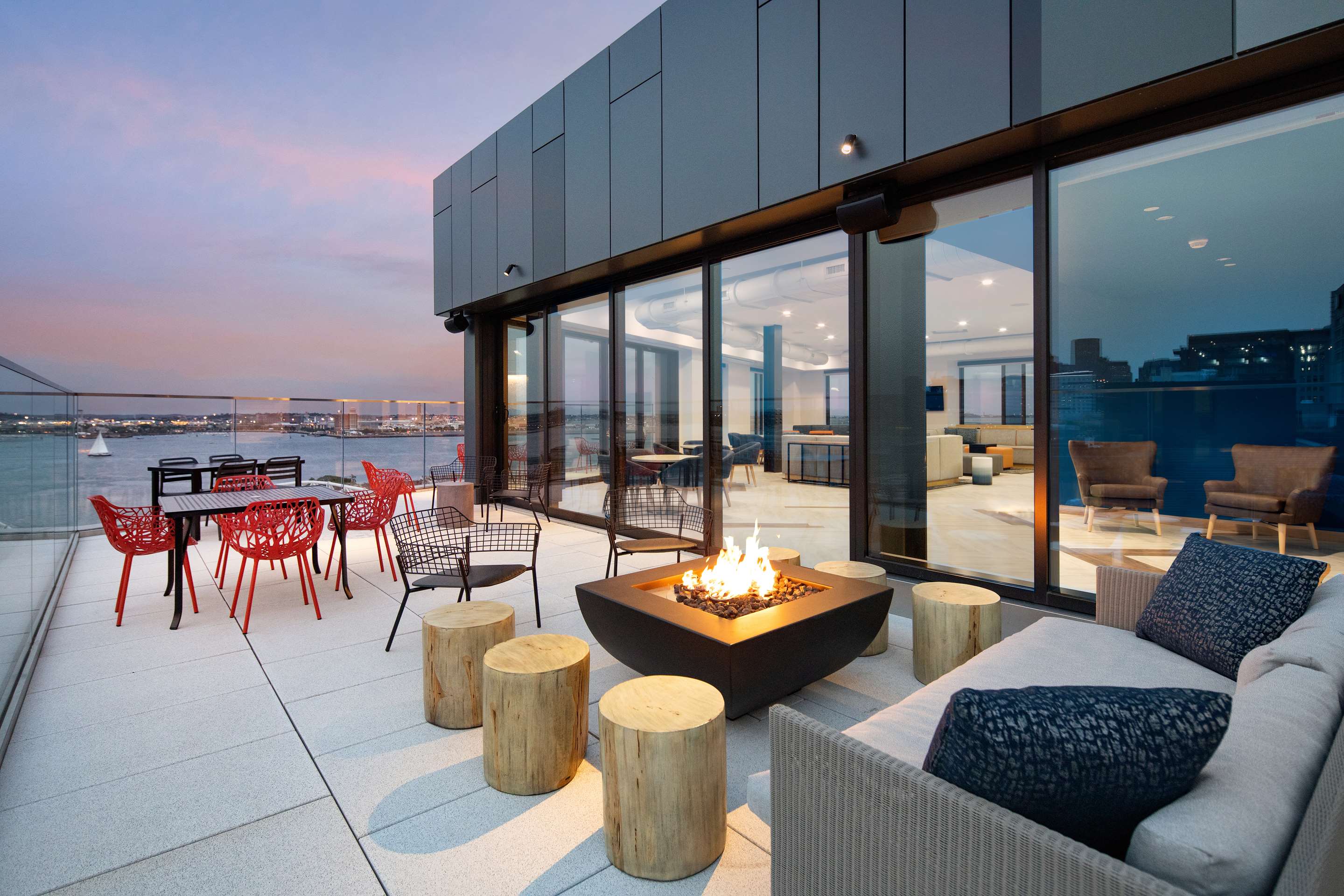 Bar Lounge