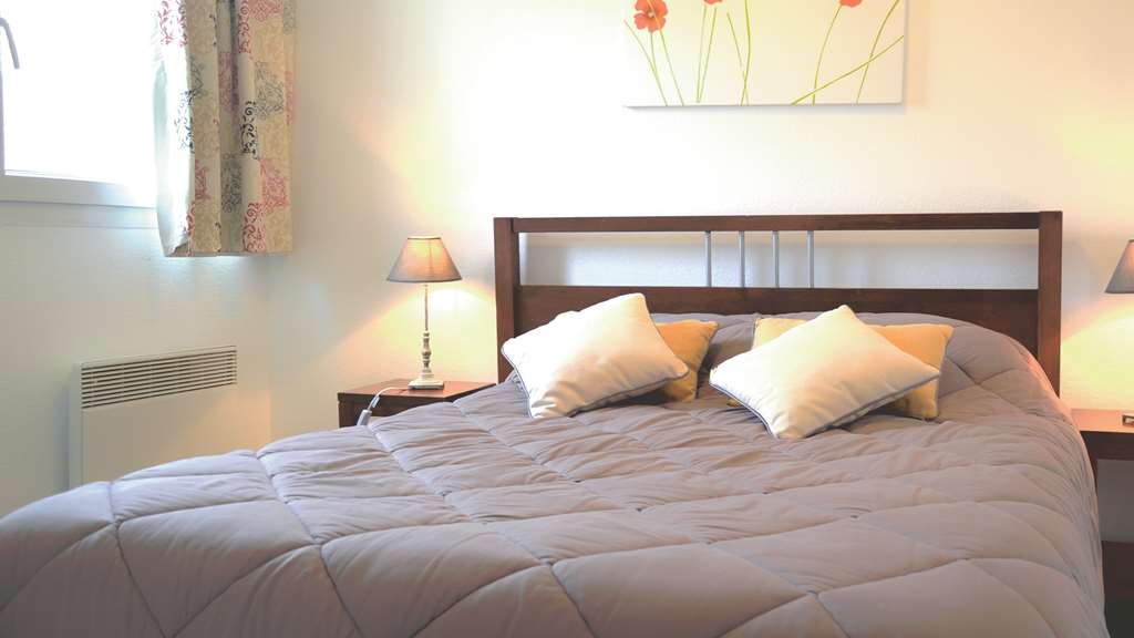 RESIDENCE AZUREA-guestroom-Guest Room,On-Site.jpg