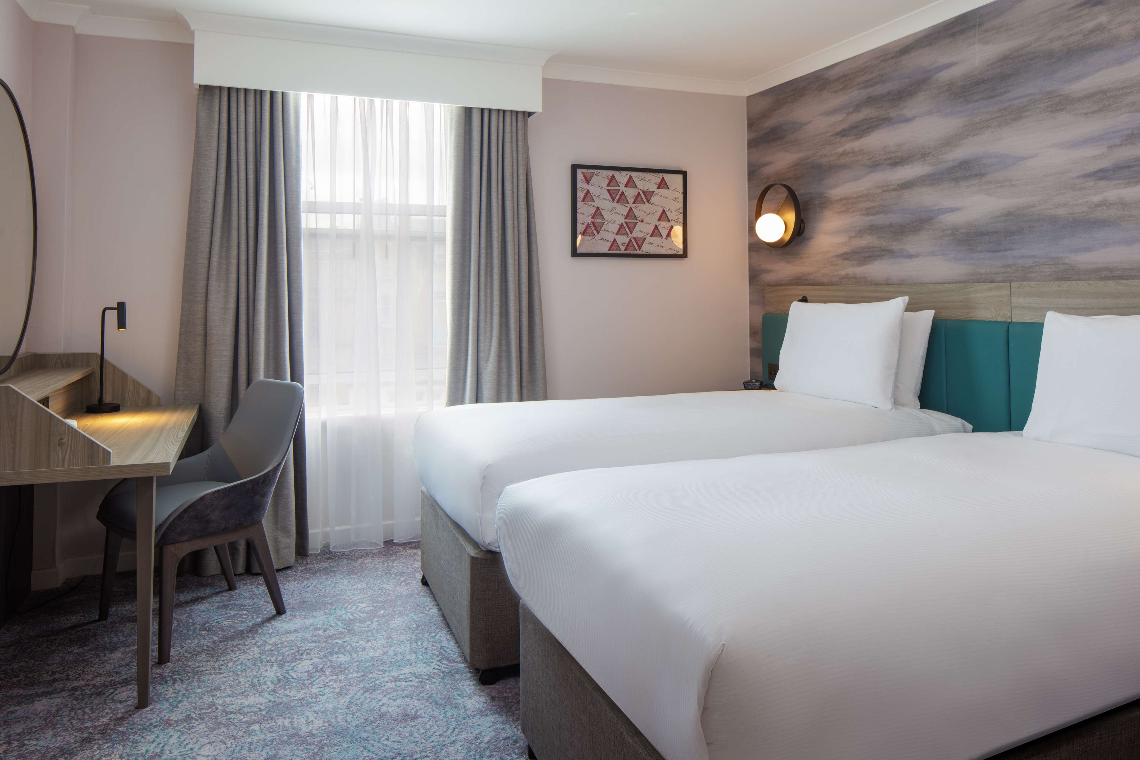 Doubletree by Hilton Bath Room Type - TWIN SUPERIOR ROOM