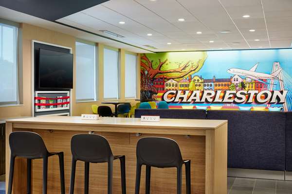  - Tru by Hilton Airport Charleston - I-26, Exit 213