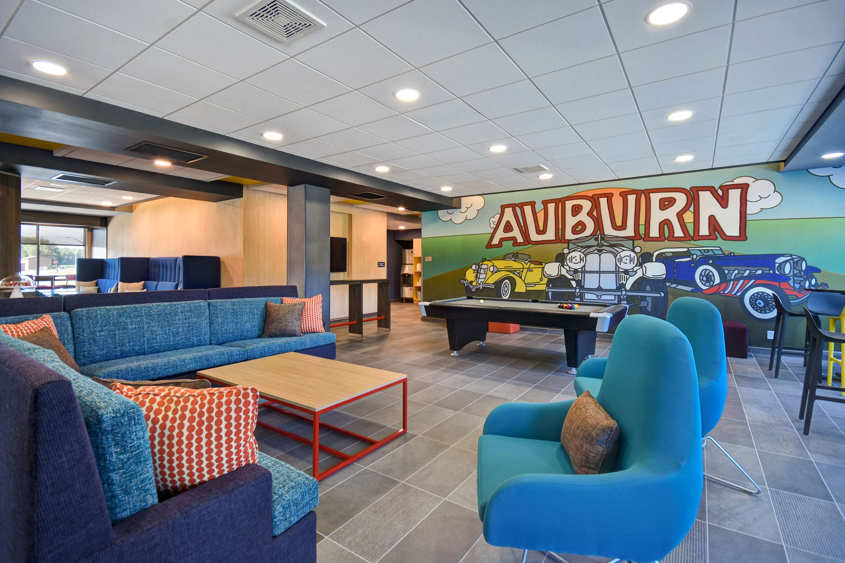 Lobby | Tru by Hilton Auburn