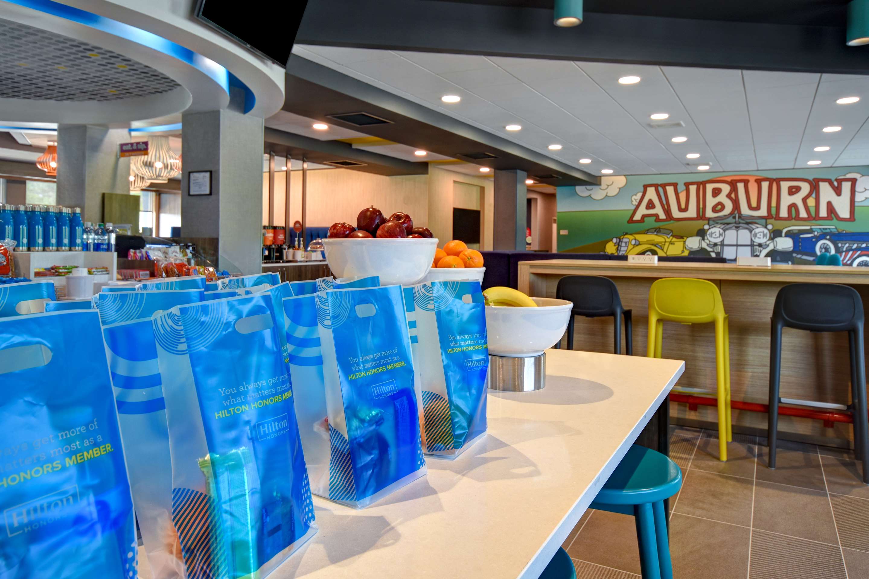Lobby | Tru by Hilton Auburn