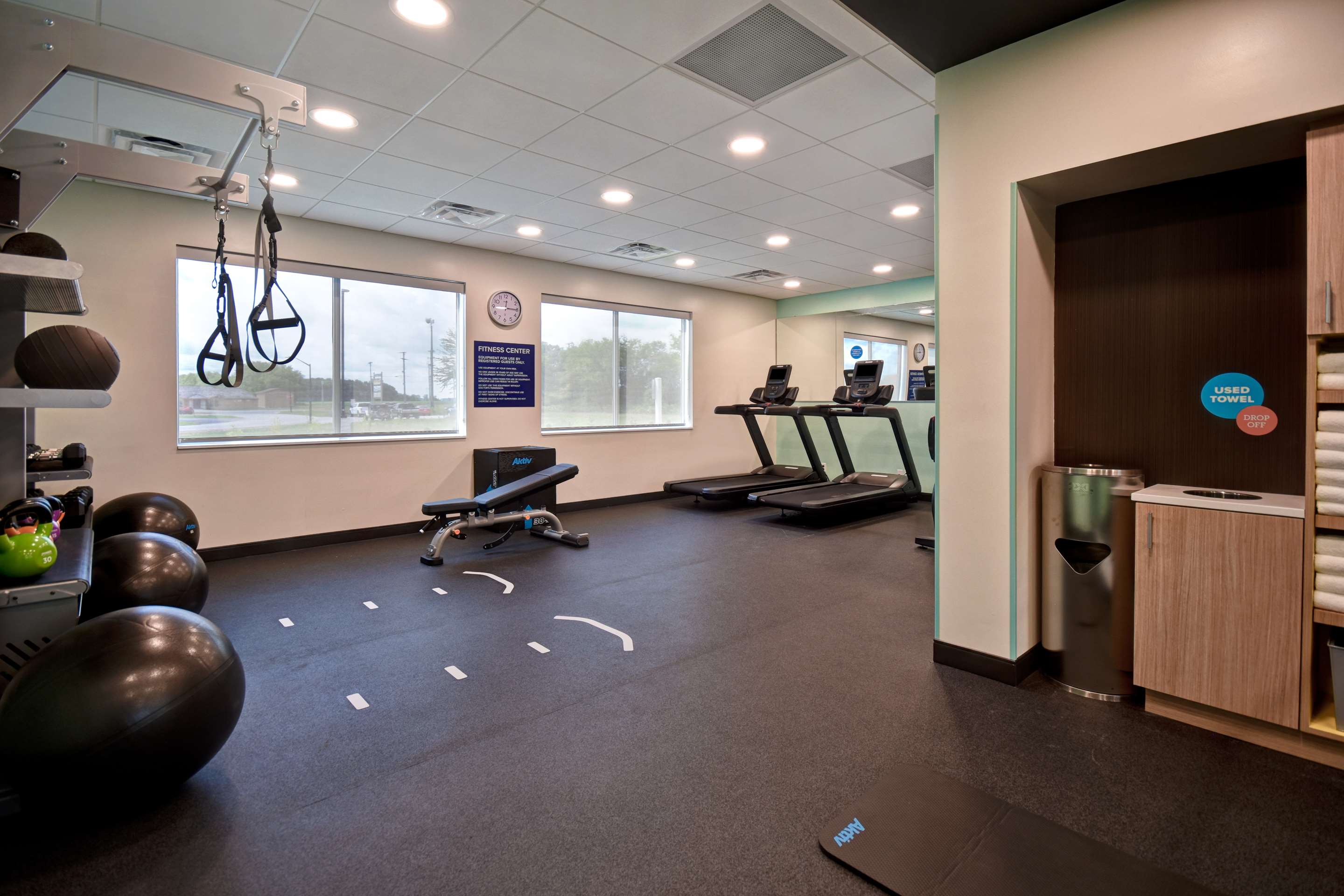 Health club fitness center gym | Tru by Hilton Auburn