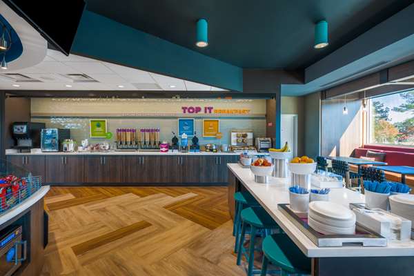 Amenities - Tru by Hilton Airport Savannah - I-95, Exit 104