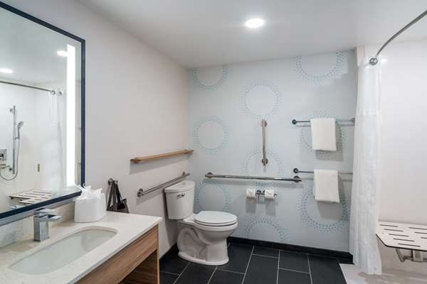  - Tru by Hilton Airport Savannah - I-95, Exit 104