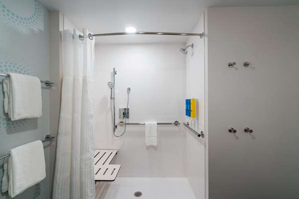  - Tru by Hilton Airport Savannah - I-95, Exit 104