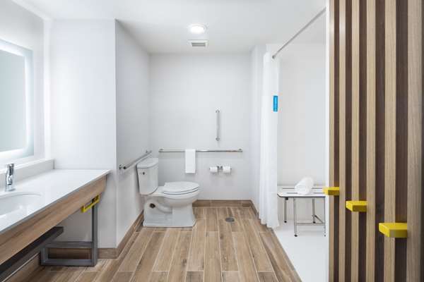  - Hampton Inn Verona