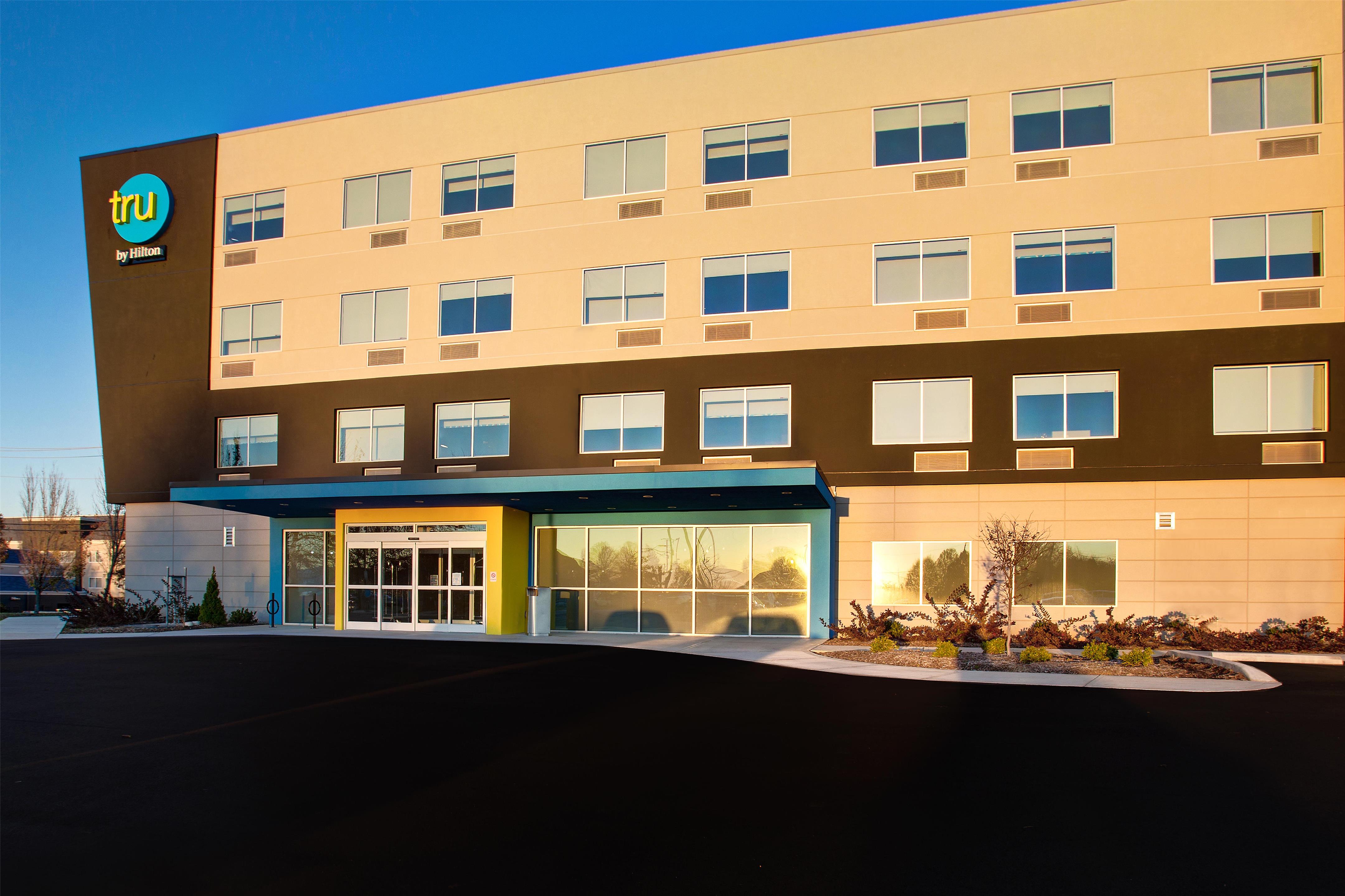 Exterior | Tru by Hilton Alcoa Knoxville Airport