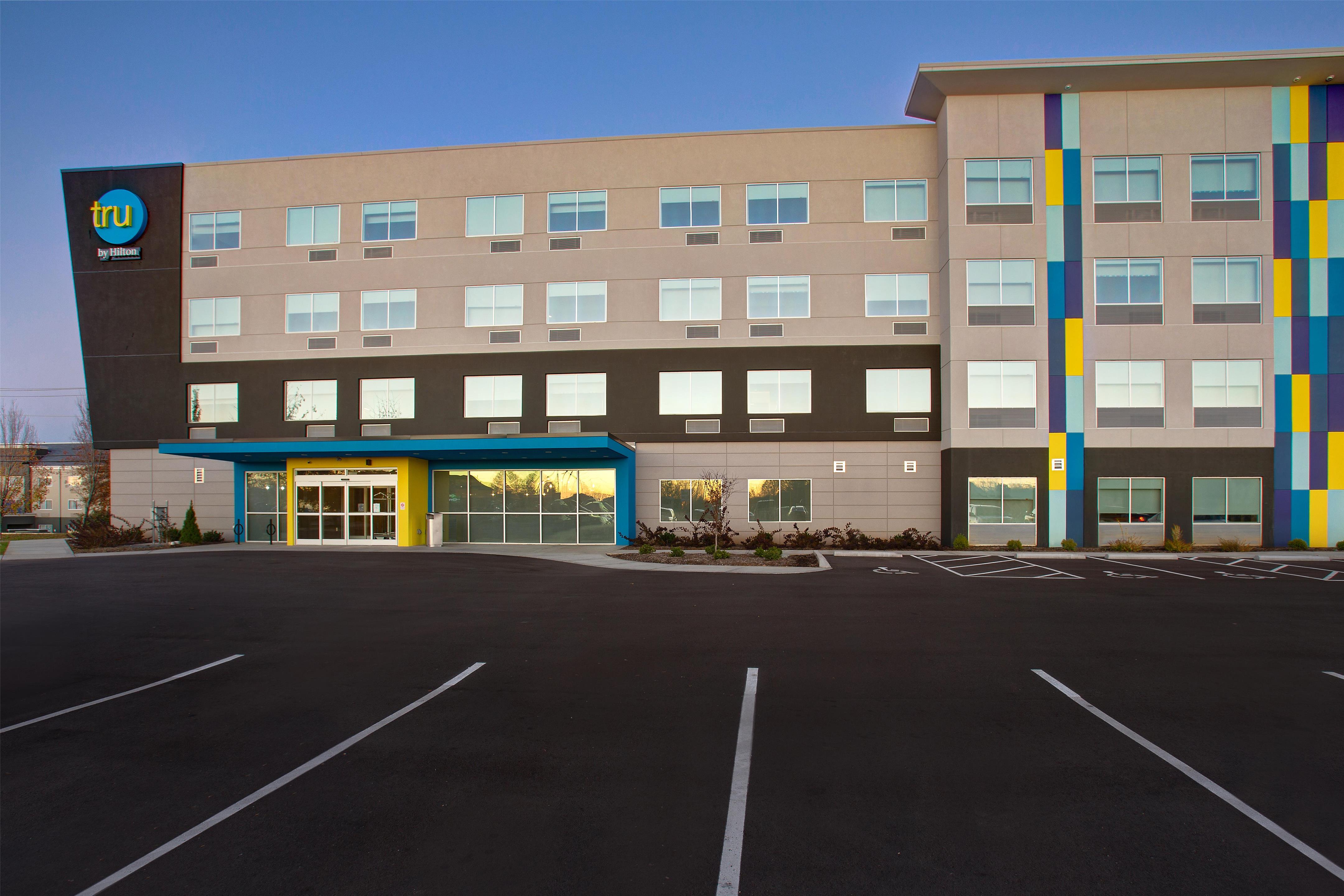 Exterior | Tru by Hilton Alcoa Knoxville Airport