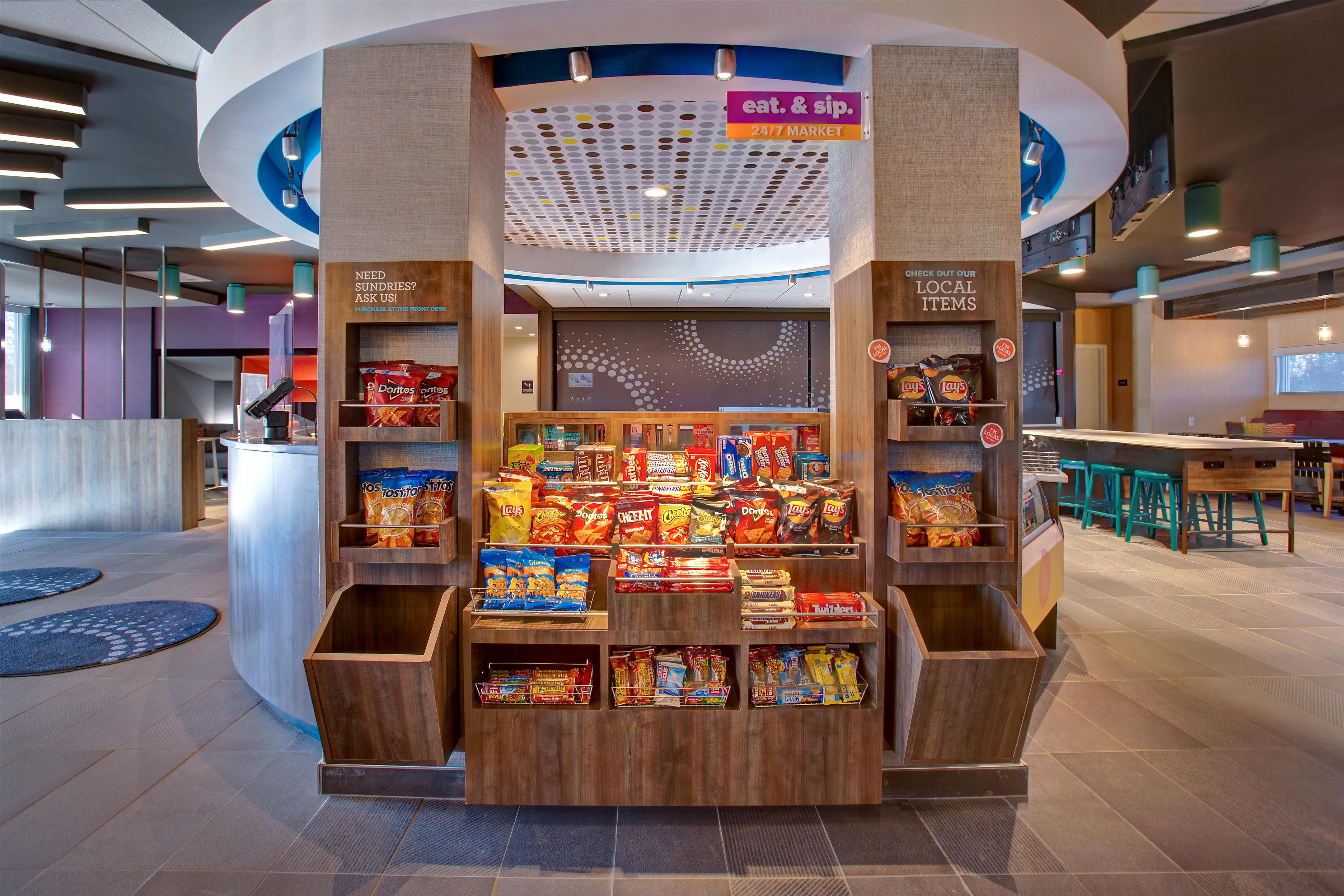 Reception | Tru by Hilton Alcoa Knoxville Airport