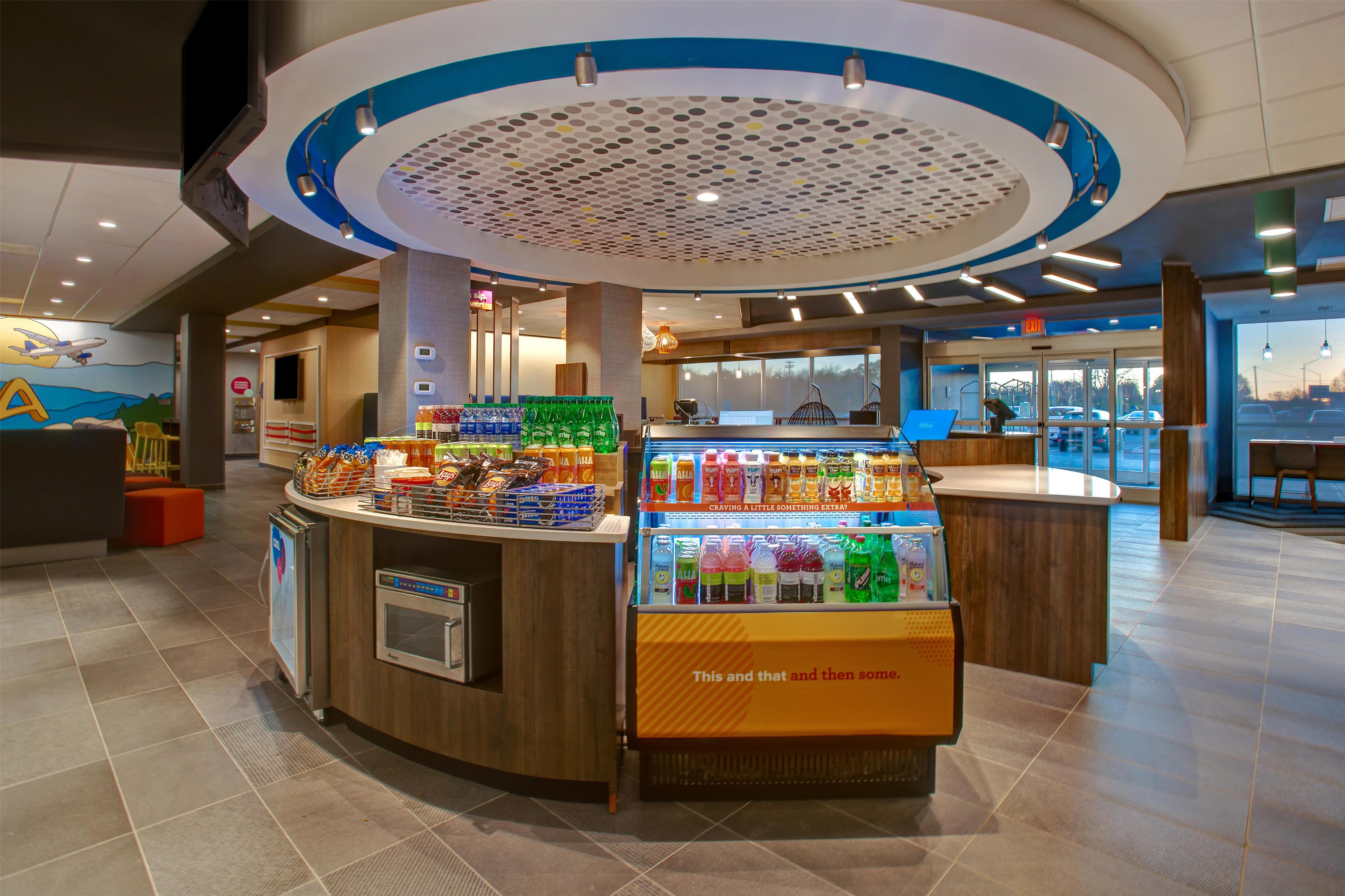Reception | Tru by Hilton Alcoa Knoxville Airport