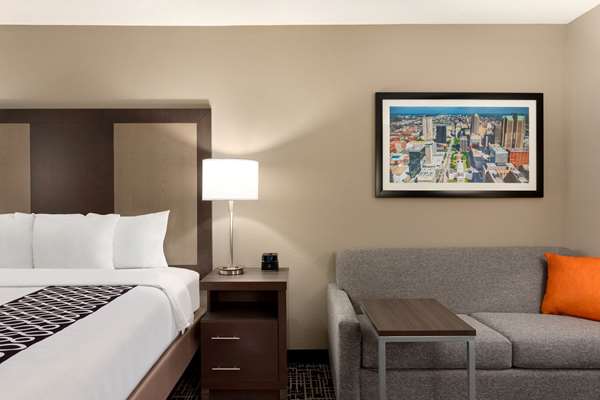 Suite - La Quinta Inn & Suites Saint Louis - I-44, Exit 277B