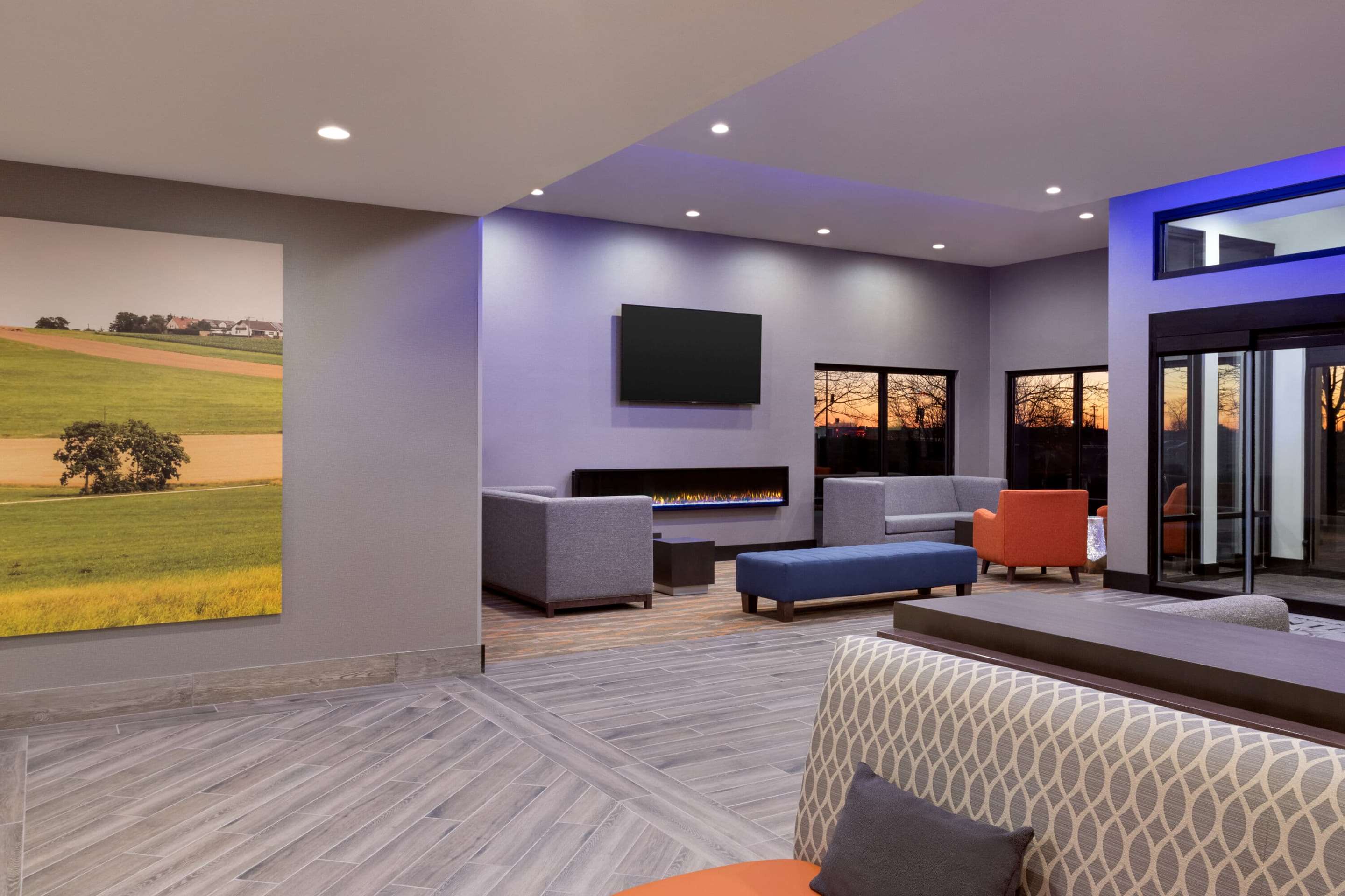 Lobby | La Quinta Inn & Suites by Wyndham St Louis Route 66