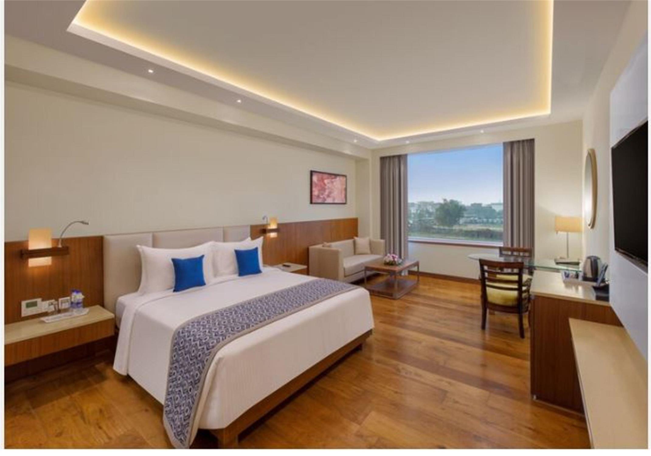 HOTEL VIRAJ SAROVAR PORTICO JAMMU - Superior