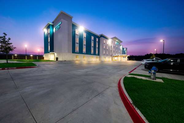 Exterior view - WoodSpring Suites Central Legacy Drive Plano
