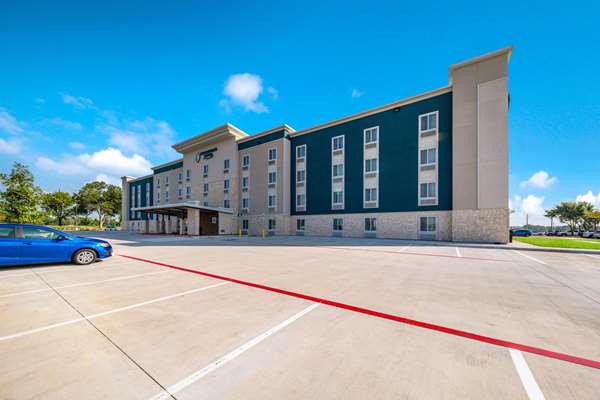Exterior view - WoodSpring Suites Central Legacy Drive Plano
