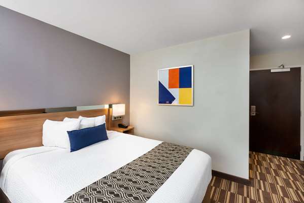  - Microtel Inn & Suites by Wyndham Warsaw