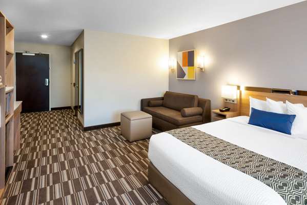 Suite - Microtel Inn & Suites by Wyndham Warsaw