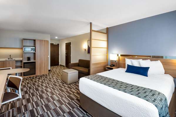 Suite - Microtel Inn & Suites by Wyndham Warsaw