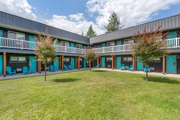 Exterior view - Stoke Hotel Revelstoke