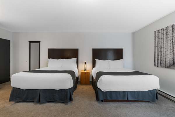  - Stoke Hotel Revelstoke