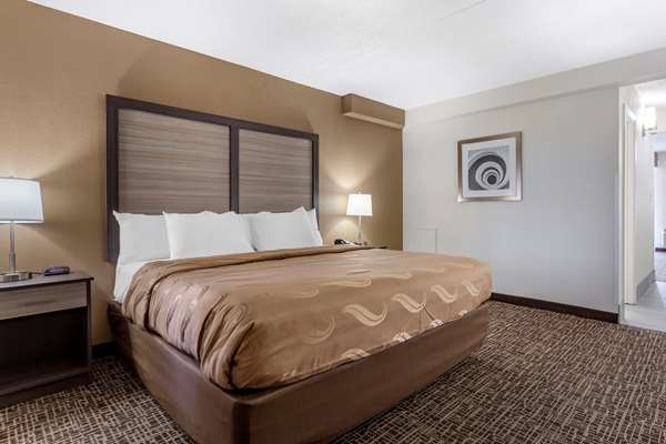  - Quality Inn & Suites Spring Lake