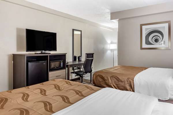  - Quality Inn & Suites Spring Lake