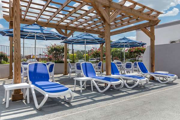 Pool - Quality Inn & Suites Spring Lake