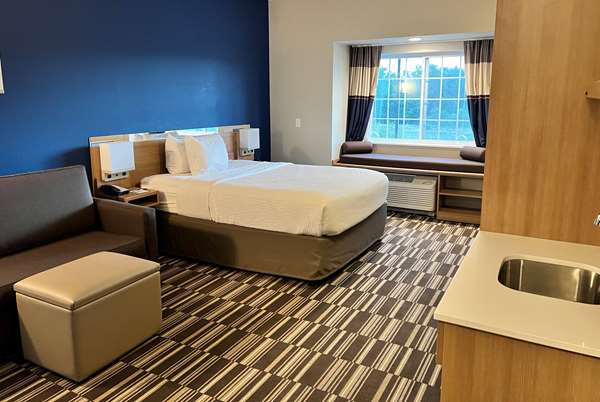  - Microtel Inn & Suites by Wyndham North Fountain - I-25, Exit 132
