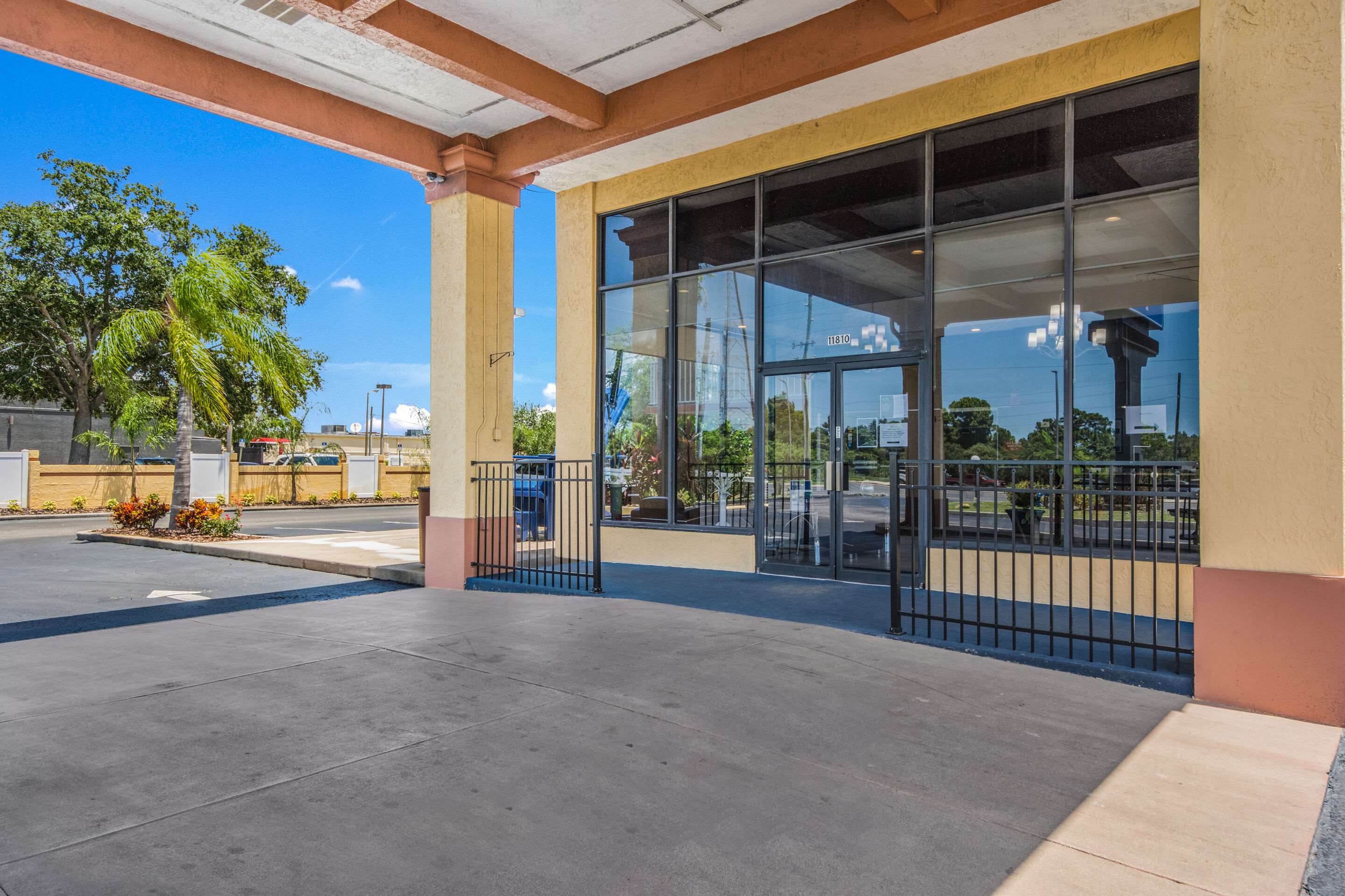 Hotel exterior | Rodeway Inn Port Richey North
