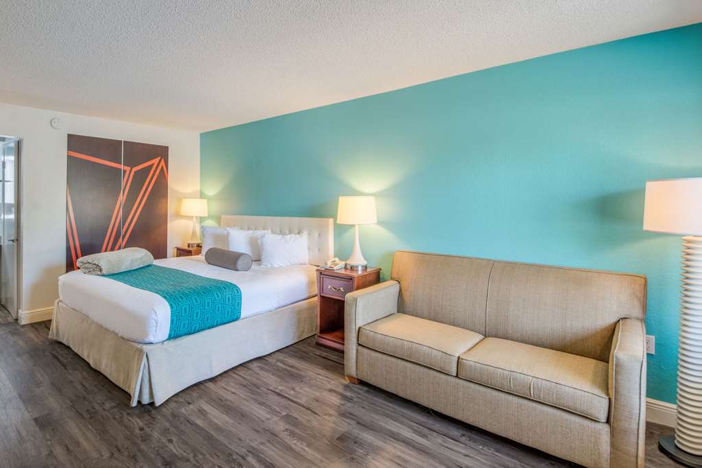 RODEWAY INN PORT RICHEY NORTH-guestroom-Guest Room,On-Site.jpg