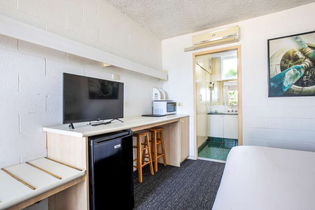 THE MULGRAVE MOTEL-guestroom-Guest Room,Guest Room Amenity,On-Site.jpg