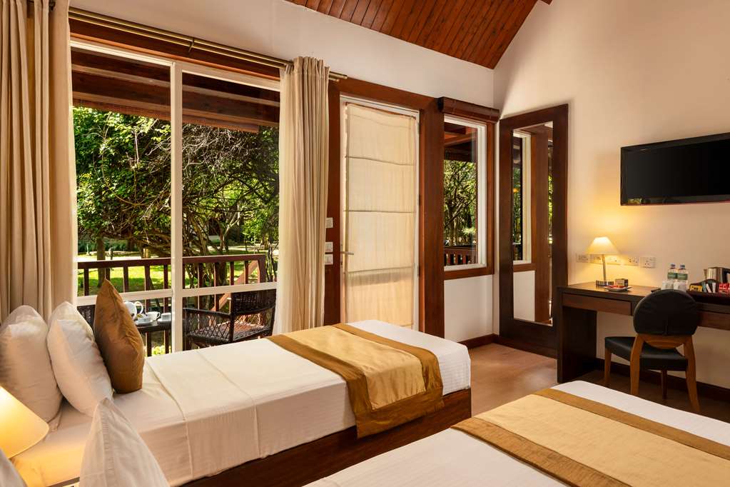 OCCIDENTAL PARADISE DAMBULLA-guestroom-Guest Room,On-Site.jpg