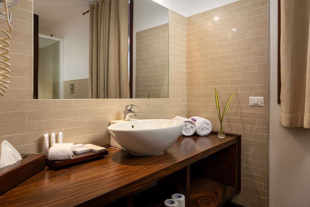 OCCIDENTAL PARADISE DAMBULLA-guestroom-Guest Room,Bathroom,On-Site.jpg