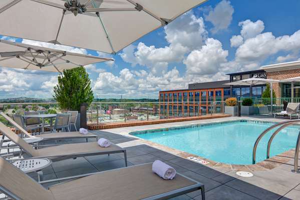 Pool - Hampton Inn & Suites Downtown Capitol View Nashville - I-40, Exit 209