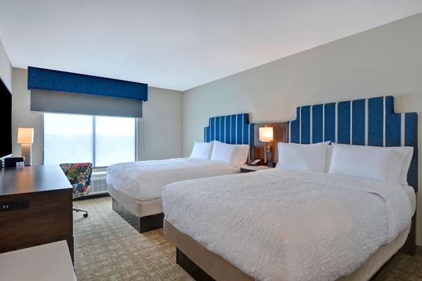  - Hampton Inn & Suites Downtown Capitol View Nashville - I-40, Exit 209