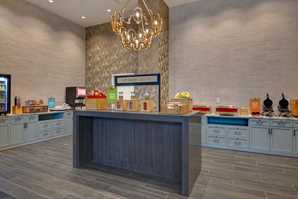 Amenities - Hampton Inn & Suites Downtown Capitol View Nashville - I-40, Exit 209