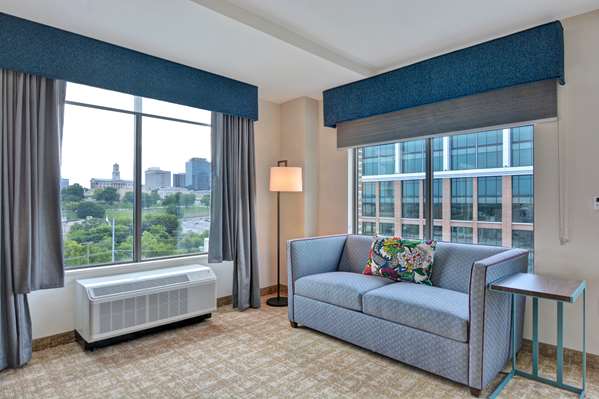  - Hampton Inn & Suites Downtown Capitol View Nashville - I-40, Exit 209