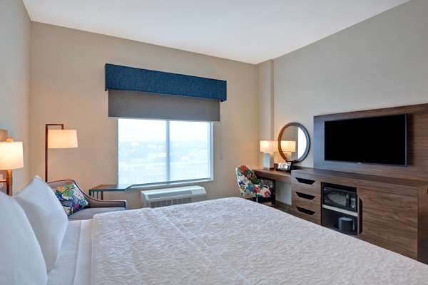  - Hampton Inn & Suites Downtown Capitol View Nashville - I-40, Exit 209