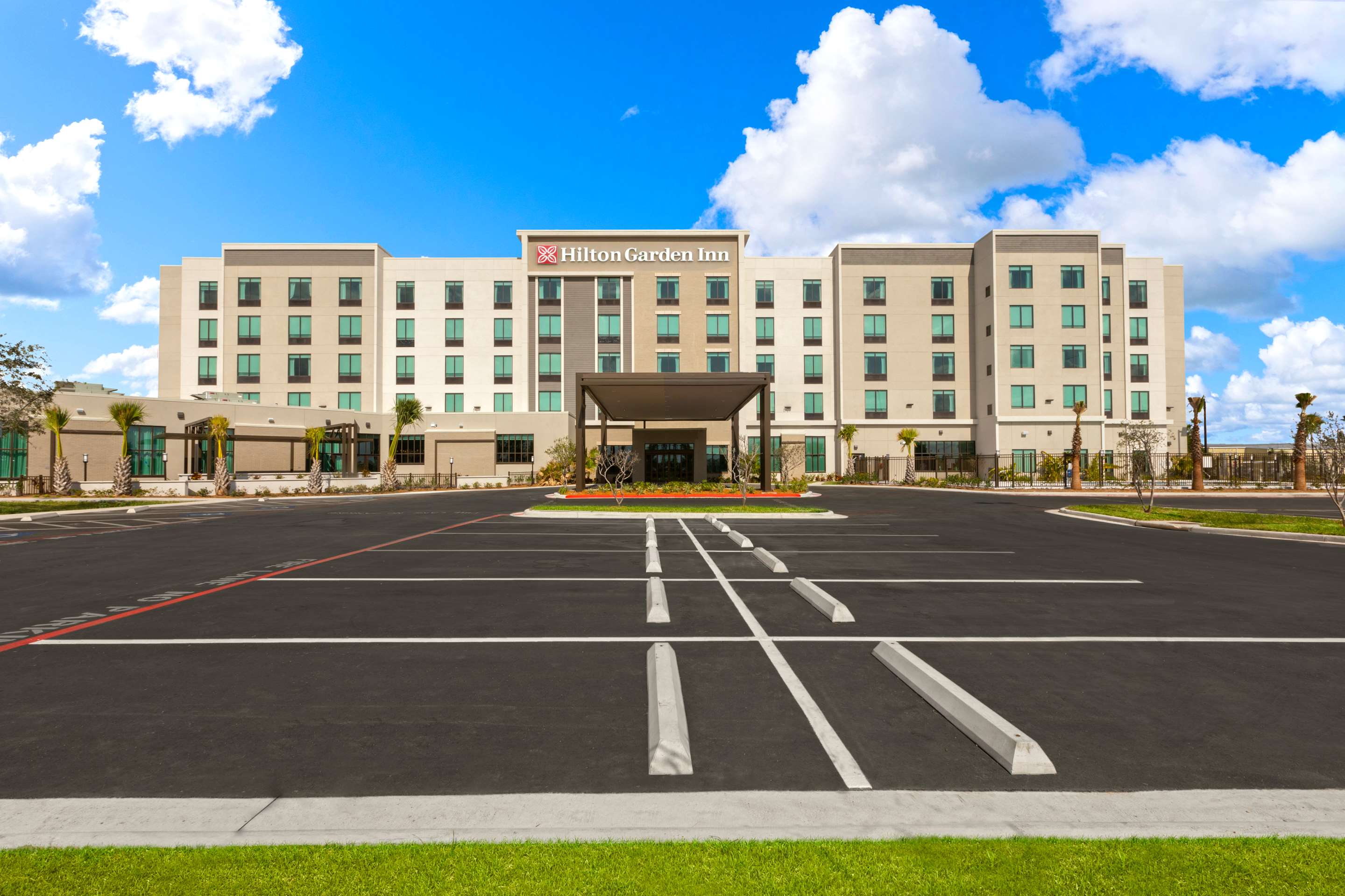 Exterior | Hilton Garden Inn Harlingen Convention Center
