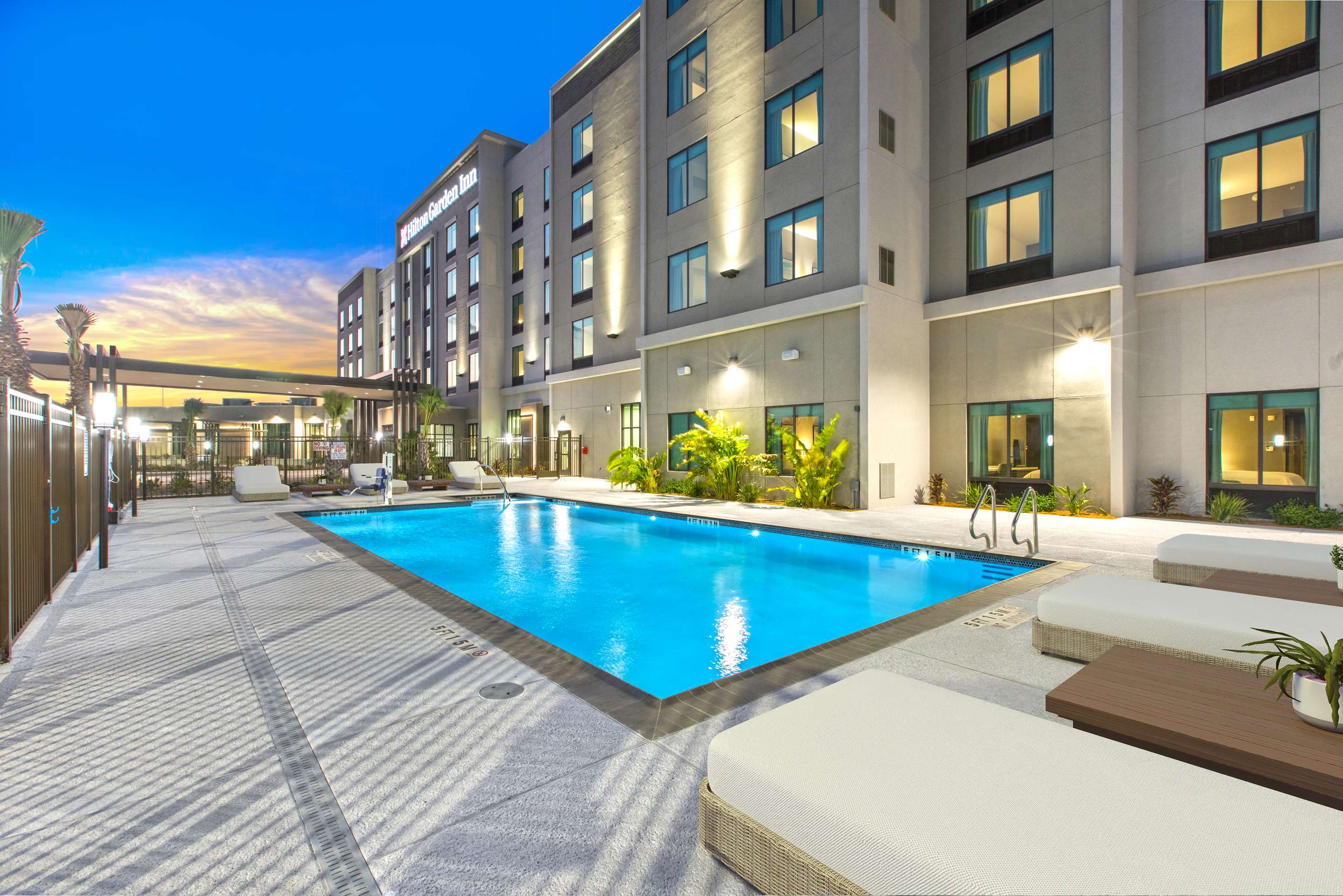 Pool | Hilton Garden Inn Harlingen Convention Center