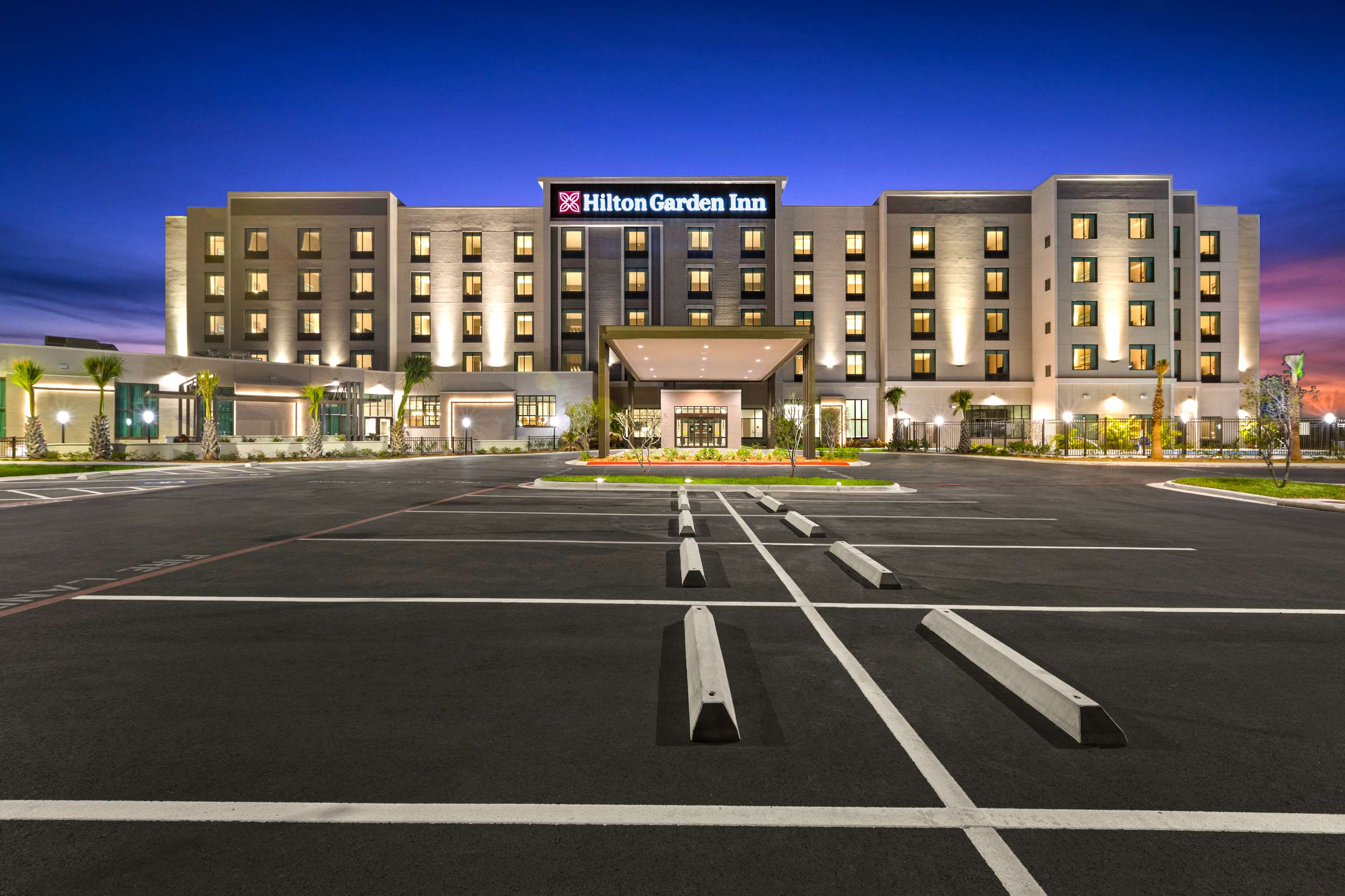 Exterior | Hilton Garden Inn Harlingen Convention Center