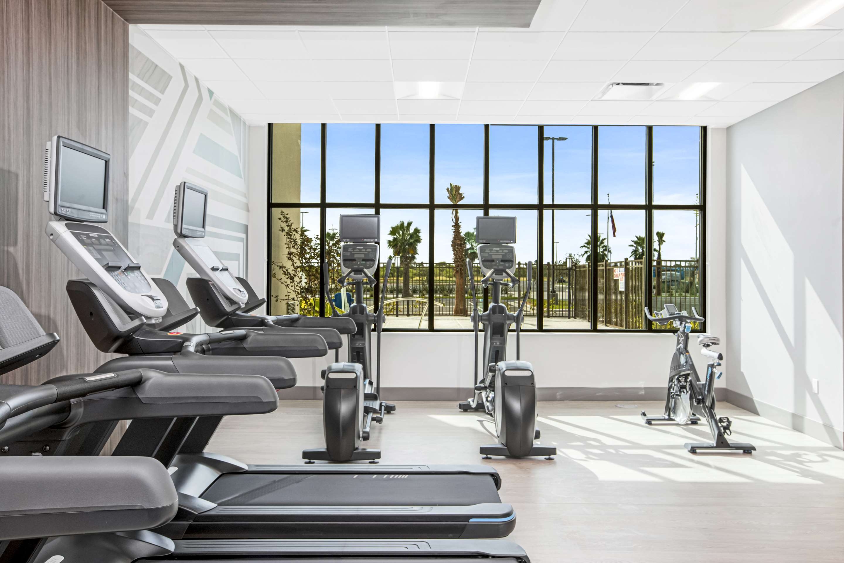 Health club fitness center gym | Hilton Garden Inn Harlingen Convention Center