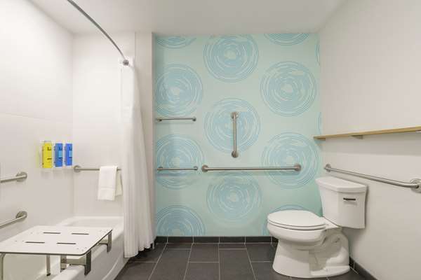  - Tru by Hilton Hotel Sandusky