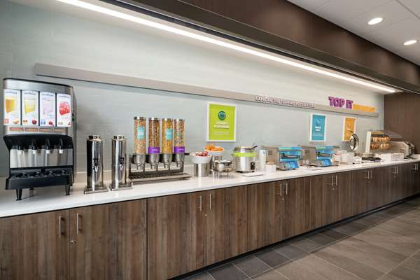 Amenities - Tru by Hilton Hotel Sandusky