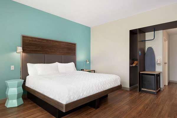  - Tru by Hilton Hotel Sandusky